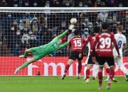 开云APP-关于足球比赛中球员力压防守射入制胜球的信息