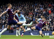 开云体育平台APP-紧张激烈的英超联赛为球迷带来无限精彩的简单介绍