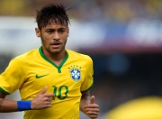 开云官方app入口-东南亚德比见证新格局，泰国队完胜印尼队，安赛龙统治全场展王者气象