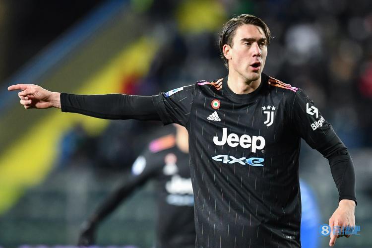 包含加拿大绝杀丹麦，弗拉霍维奇送出助攻的词条