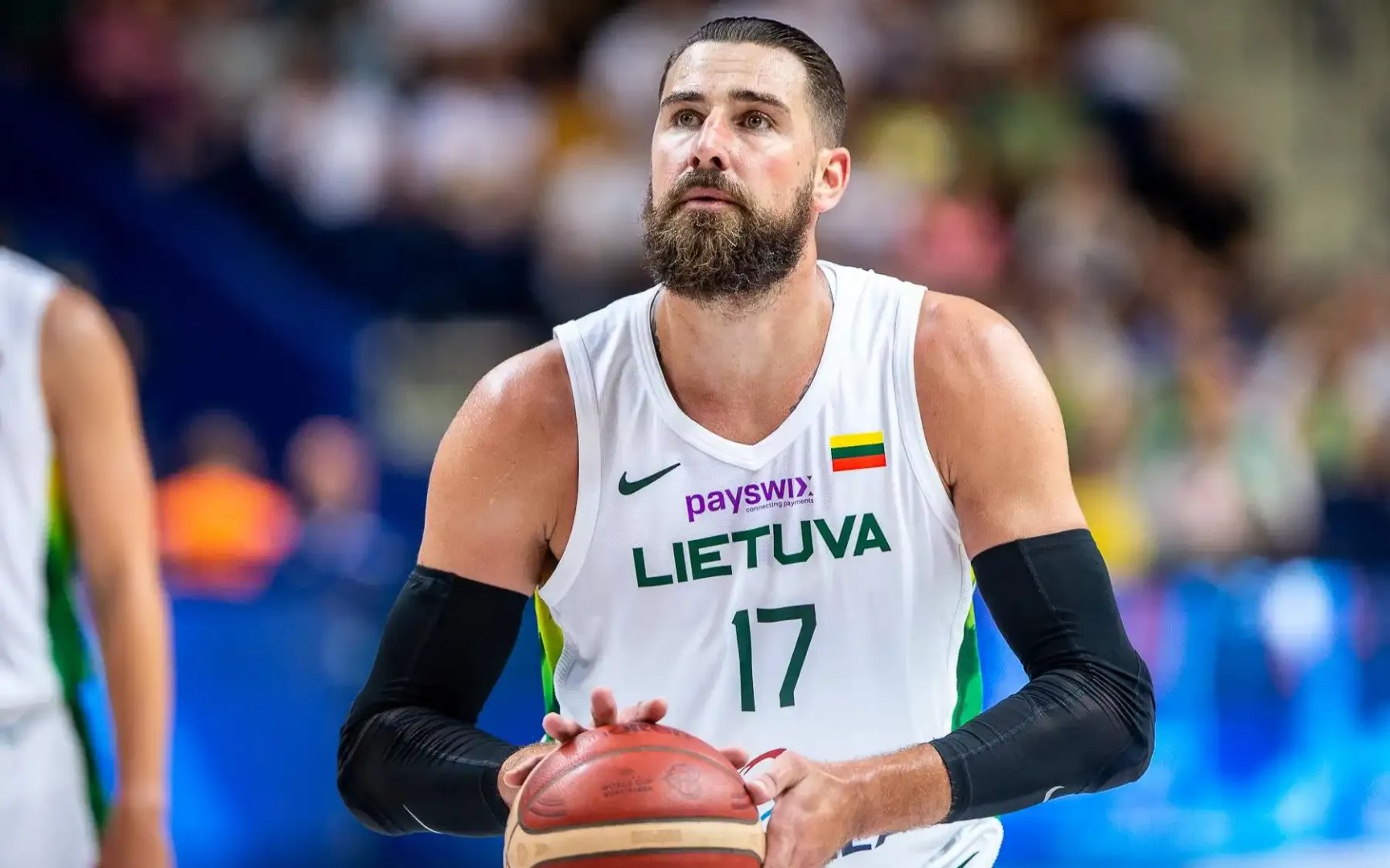 关于法国男篮完胜加拿大男篮，瓦兰丘纳斯绝境逆转的信息