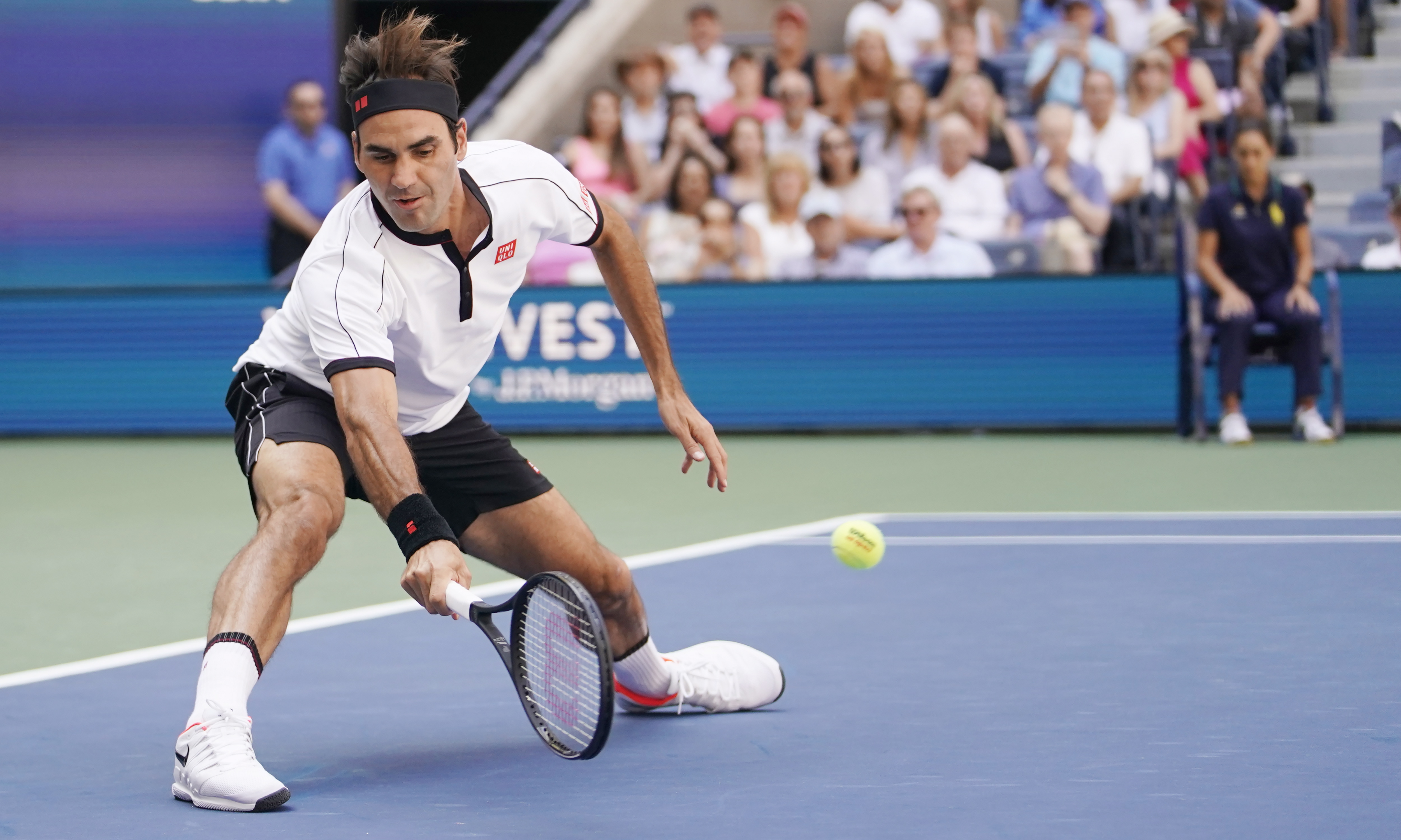 日本网球队翻盘西班牙网球队，费德勒打破历史纪录的简单介绍