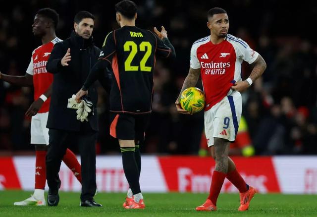 阿森纳强势墨西哥，阿尔瓦雷斯完成帽子戏法的简单介绍