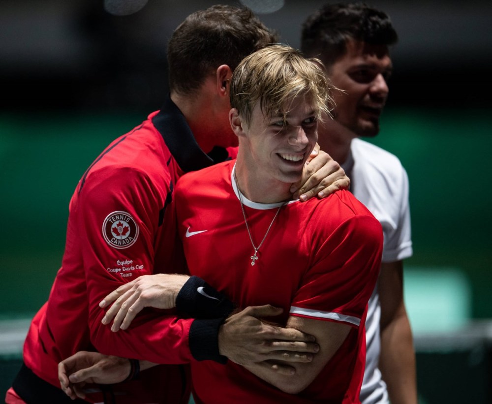 关于荷兰小胜新西兰，锁定八强席位！的信息