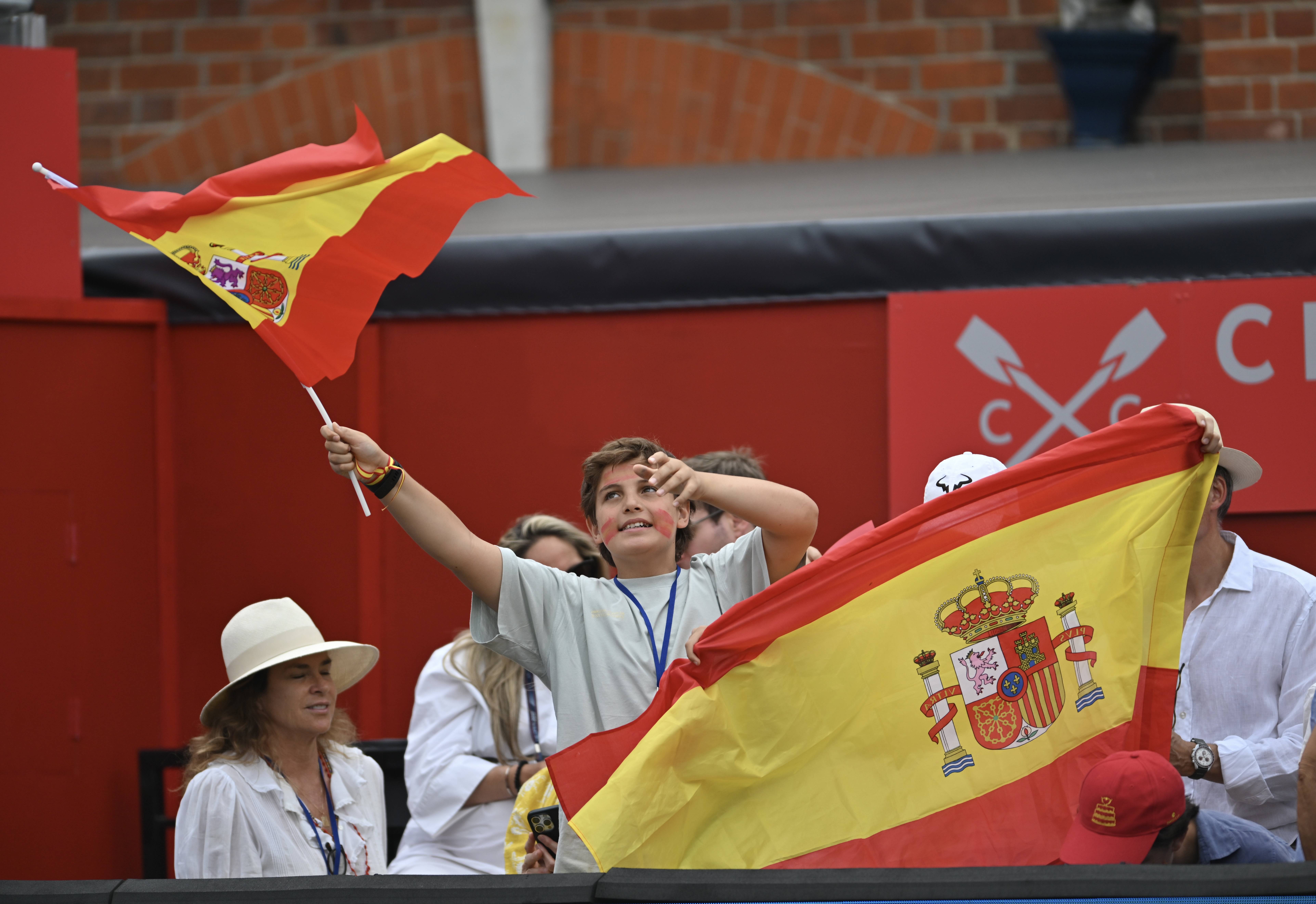 孟加拉国球队在国外赛事勇夺冠军