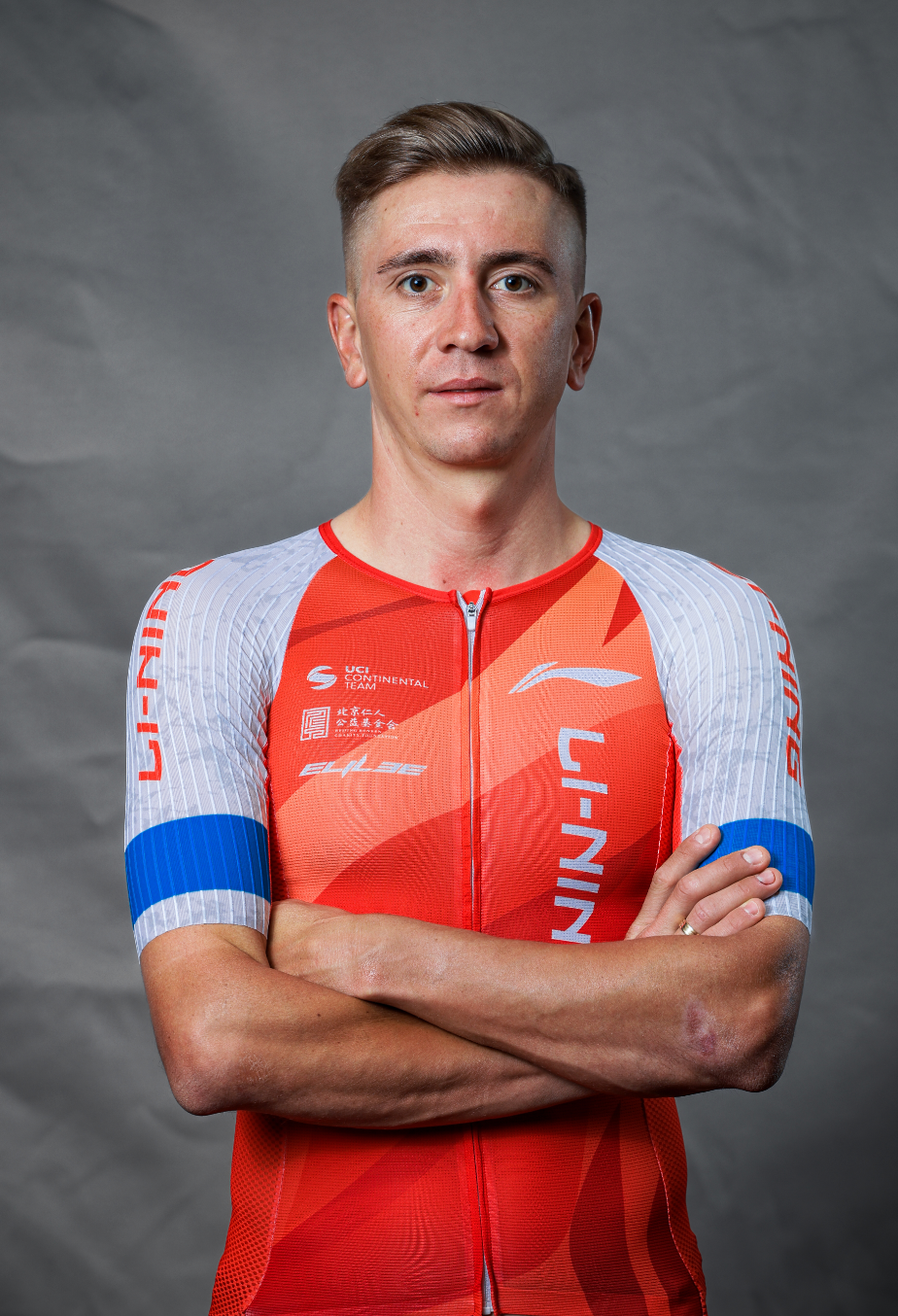 队员们在洲际赛事上展现出顶尖竞技水平的简单介绍