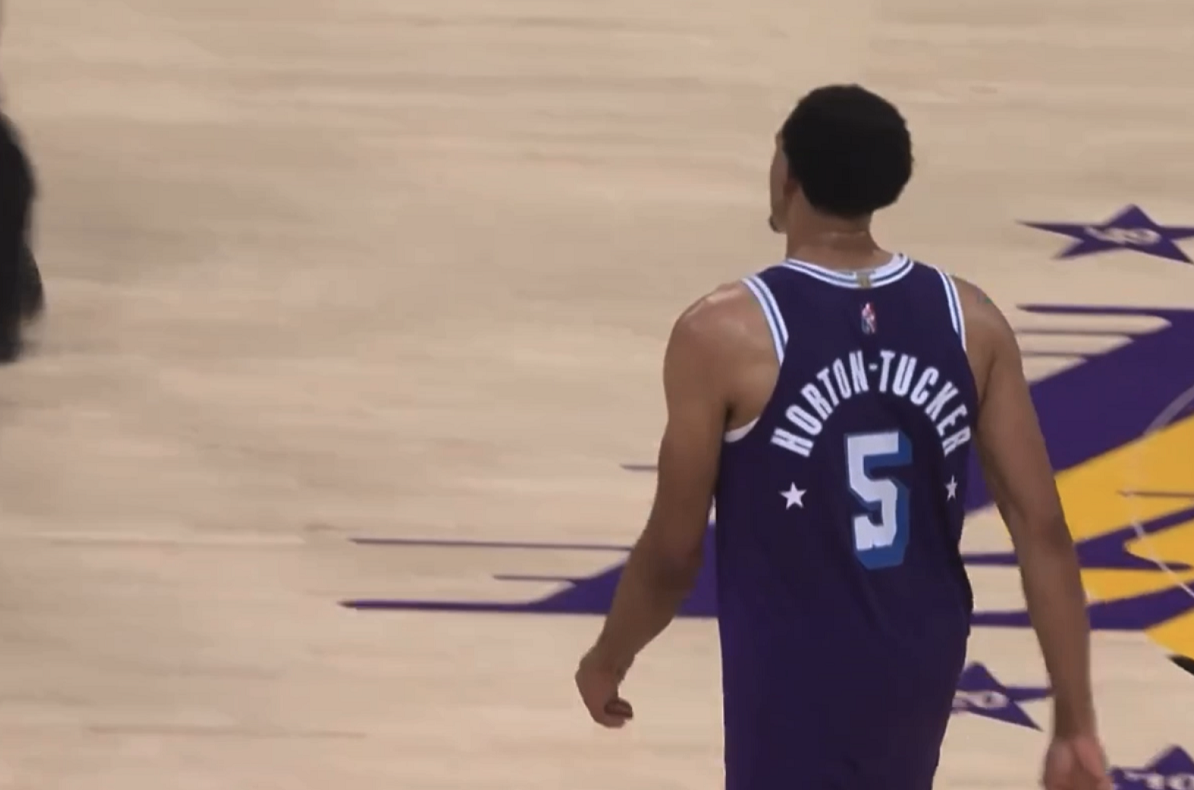 马刺痛失胜利，球员沮丧表现不如人的简单介绍