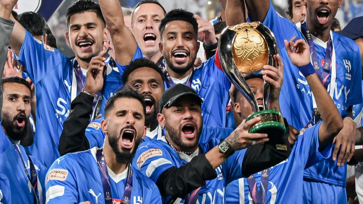 包含塞内加尔国家队勇夺冠军的词条