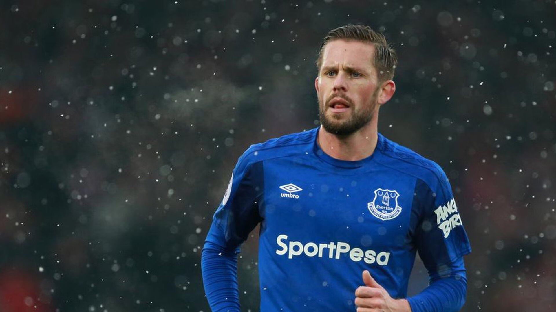 当非洲雄狮遭遇南美铁骑，梅西在排名争夺战中接管比赛的启示