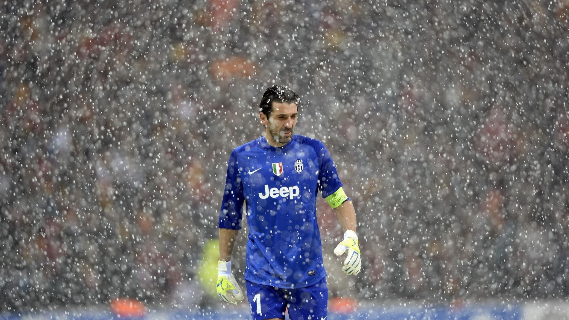 年度焦点之战，火箭最后时刻击败马刺，哈登绝杀改写历史