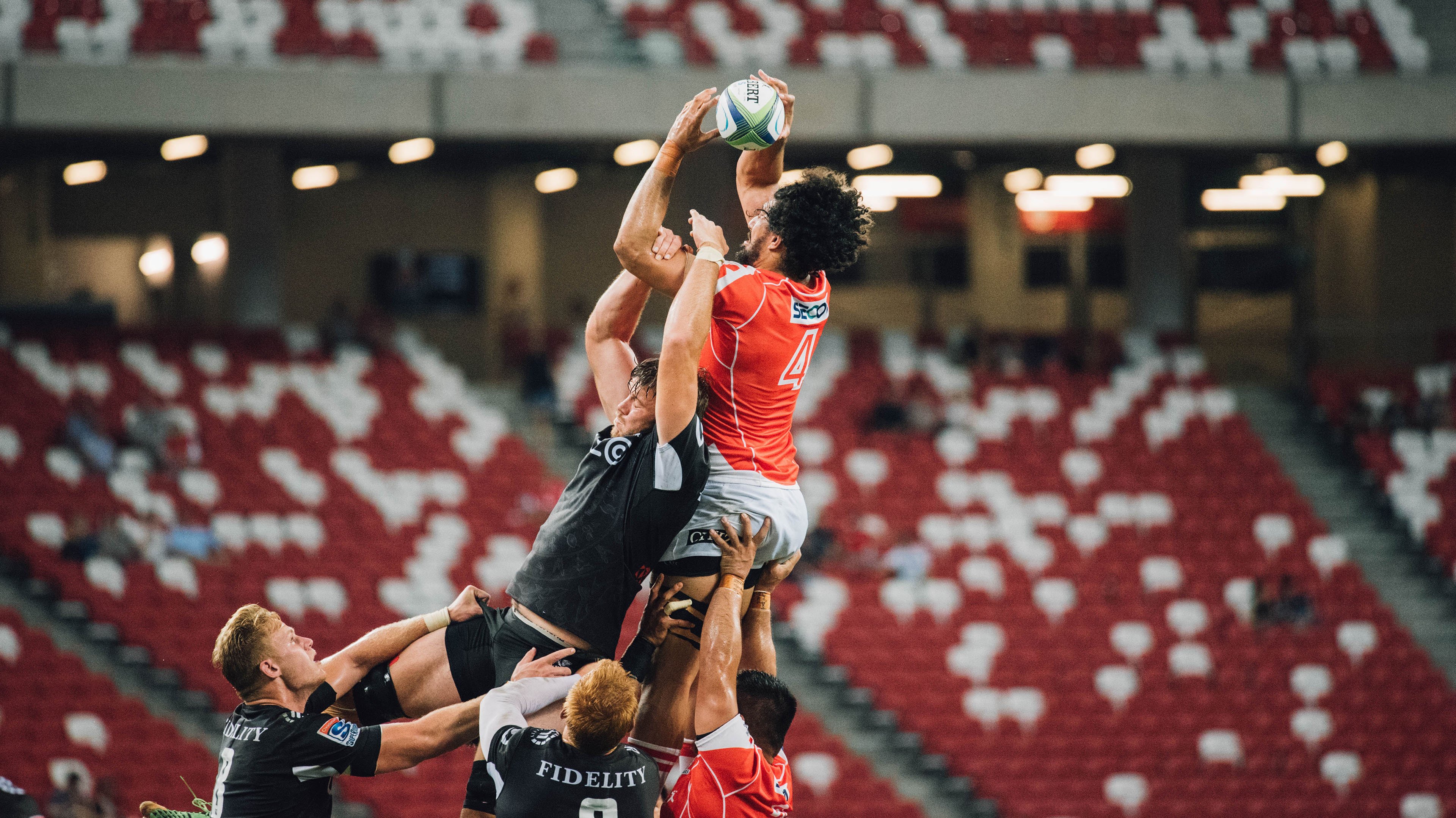 阿隆索创纪录之夜，威廉姆斯惊天逆转迈凯伦